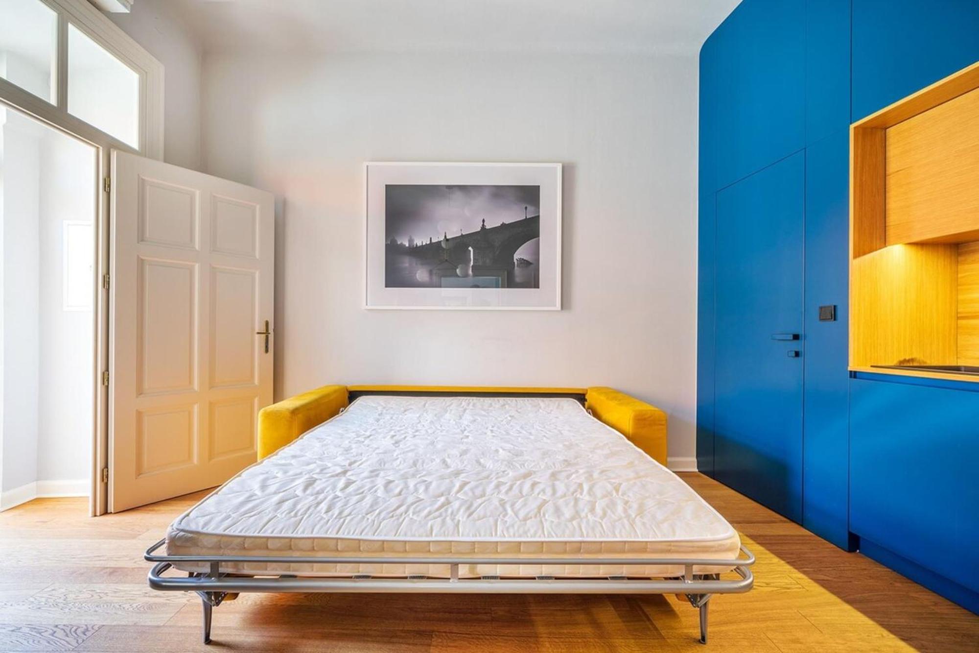 Quiet City Center Apartment In Hip & Foodie Area Praga Esterno foto